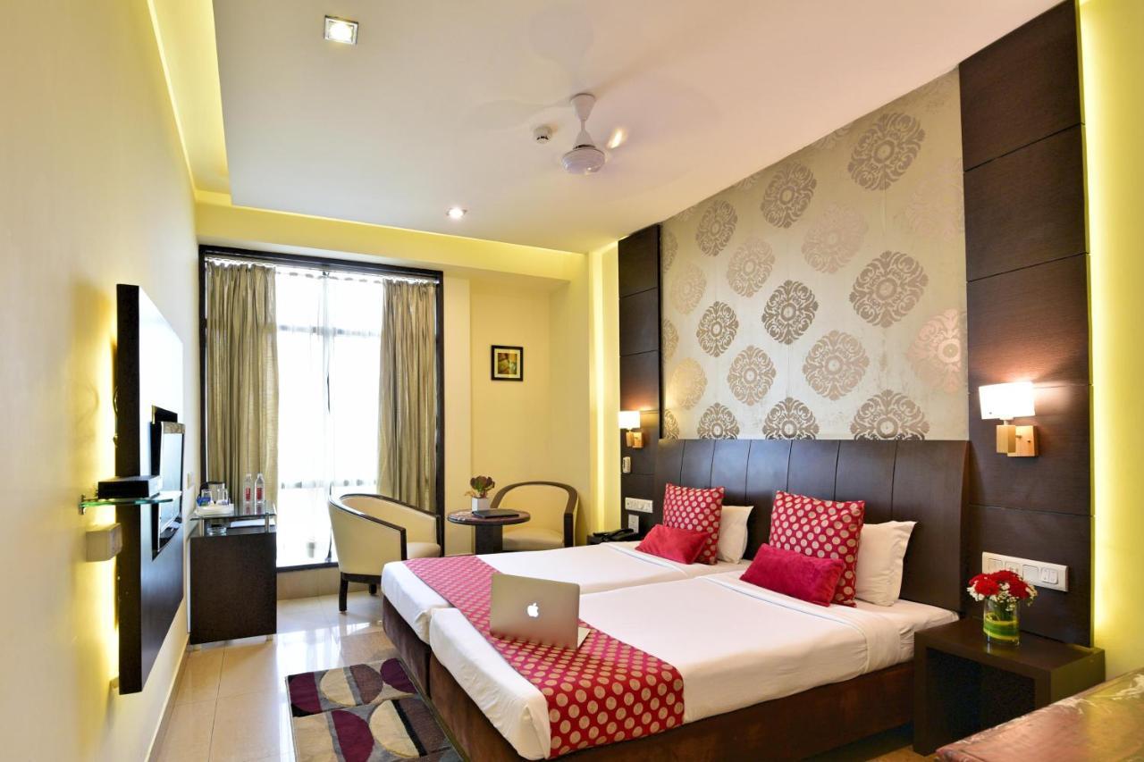 Hotel Surya Plaza Kota  Exteriér fotografie