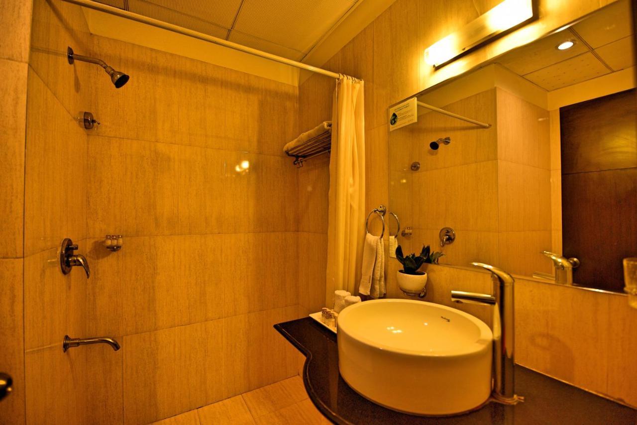 Hotel Surya Plaza Kota  Exteriér fotografie
